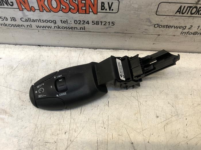 Używane Obsluga tempomatu Citroen C5 II Break (RE) 2.0 16V Cena na żądanie oferowane przez N Kossen Autorecycling BV