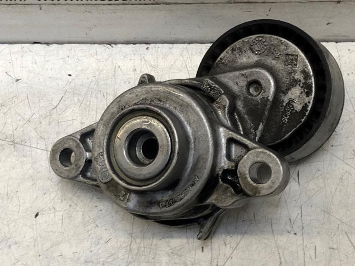 Usados Rodillo tensor correa múltiple Peugeot Boxer Precio de solicitud ofrecido por N Kossen Autorecycling BV