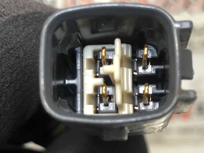 Sonde lambda d'un Peugeot 107 1.0 12V 2011