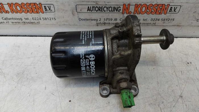 Gebrauchte Ölfiltergehäuse Peugeot Boxer Preis auf Anfrage angeboten von N Kossen Autorecycling BV