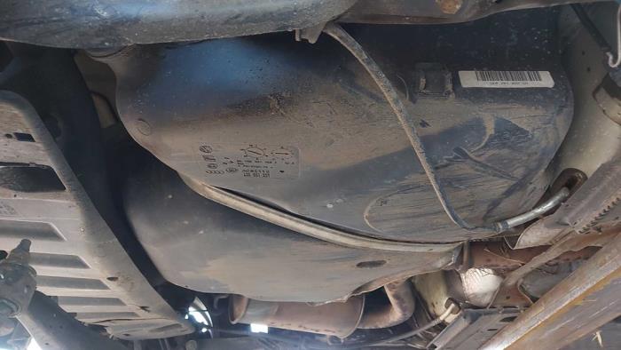 Używane Zbiornik Volkswagen Golf VI Variant (AJ5/1KA) 1.6 TDI 16V 105 Cena na żądanie oferowane przez N Kossen Autorecycling BV