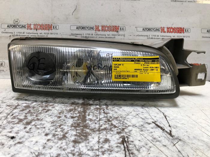 Używane Reflektor prawy Mazda 626 (GE14/74/84) 1.8i LX,GLX 16V Cena na żądanie oferowane przez N Kossen Autorecycling BV