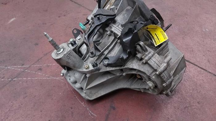Gebrauchte Getriebe Nissan Qashqai (J11) 1.2 DIG-T 16V Preis auf Anfrage angeboten von N Kossen Autorecycling BV