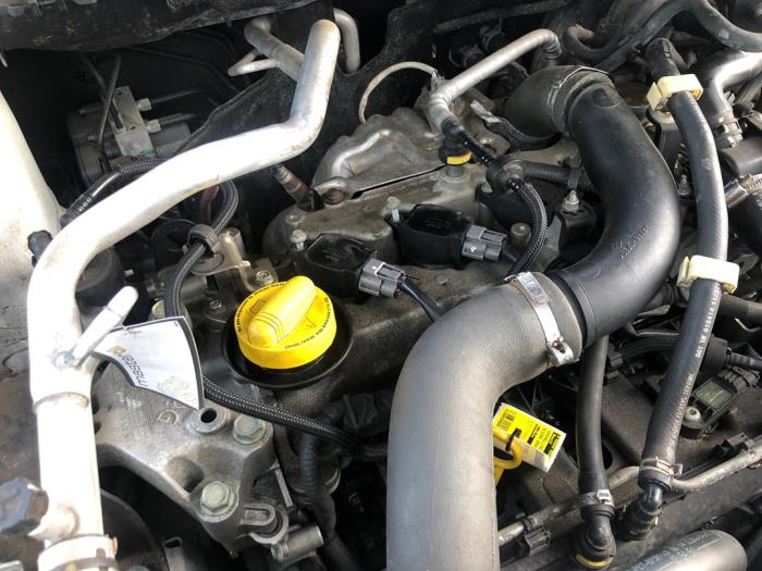 Gebrauchte Ventildeckel Nissan Qashqai (J11) 1.2 DIG-T 16V Preis auf Anfrage angeboten von N Kossen Autorecycling BV