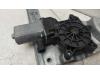 Moteur de vitre portière d'un Renault Clio IV Estate/Grandtour (7R) 0.9 Energy TCE 90 12V 2016