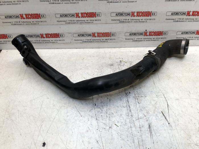 Gebrauchte Intercooler Schlauch Mini Mini (R56) 1.6 16V Cooper S Preis auf Anfrage angeboten von N Kossen Autorecycling BV