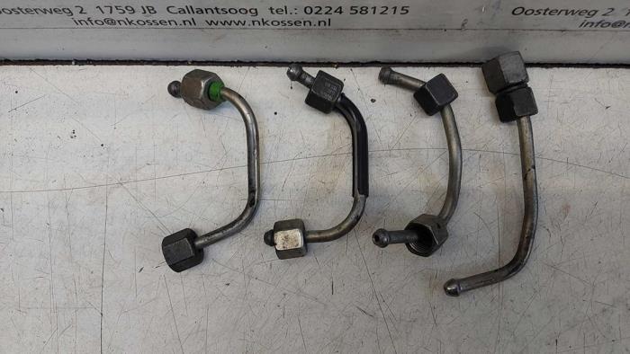 Gebrauchte Dieselleitung Set Opel Vivaro Preis auf Anfrage angeboten von N Kossen Autorecycling BV