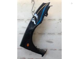 Used Front wing, right Mazda MX-3 1.6i 16V Price on request offered by N Kossen Autorecycling BV