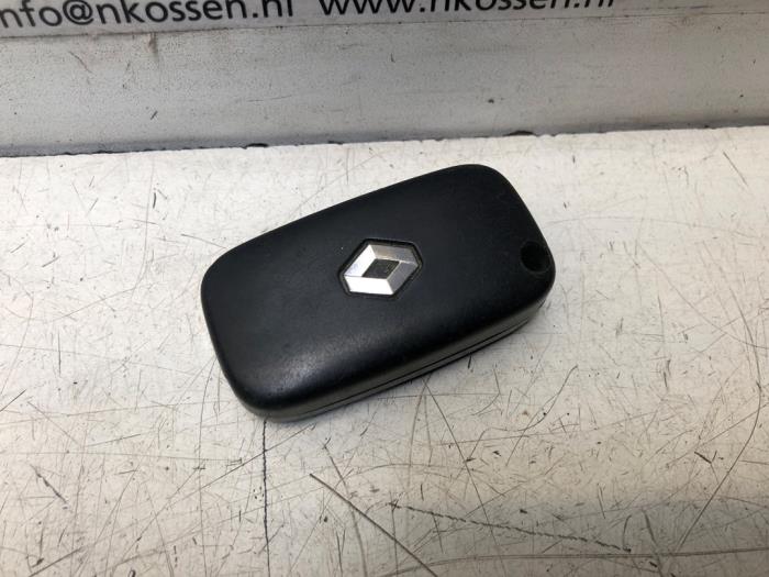 Używane Kluczyk scyzoryk Renault Clio III (BR/CR) 1.2 16V 75 Cena na żądanie oferowane przez N Kossen Autorecycling BV