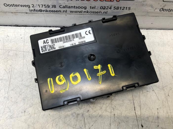 Używane Sterownik Body Control Nissan Note (E11) 1.6 16V Cena na żądanie oferowane przez N Kossen Autorecycling BV