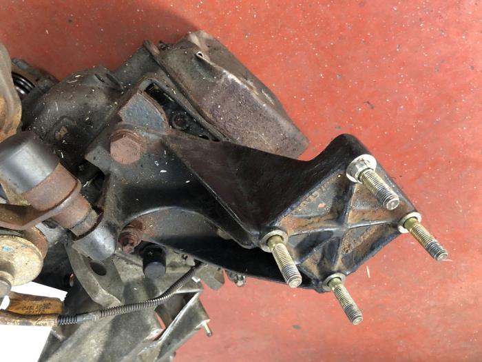 Begagnade Fäste, växellåda Fiat Ducato (243/244/245/247) 2.8 JTD Pris på förfrågan erbjuds av N Kossen Autorecycling BV