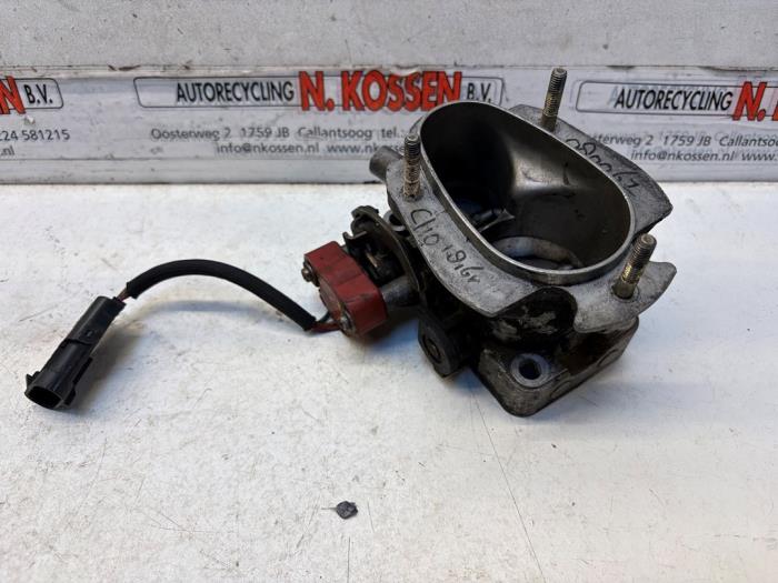 Gebrauchte Drosselklappengehäuse Renault Clio (B/C57/357/557/577) 1.8 GT 16V Kat. Preis auf Anfrage angeboten von N Kossen Autorecycling BV