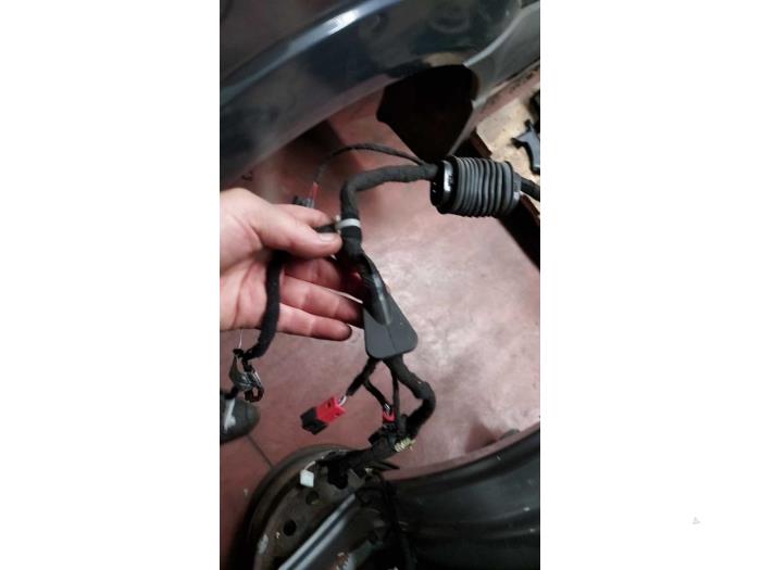 Begagnade Kablage Peugeot Boxer (U9) 2.2 Blue HDi 140 Pris på förfrågan erbjuds av N Kossen Autorecycling BV