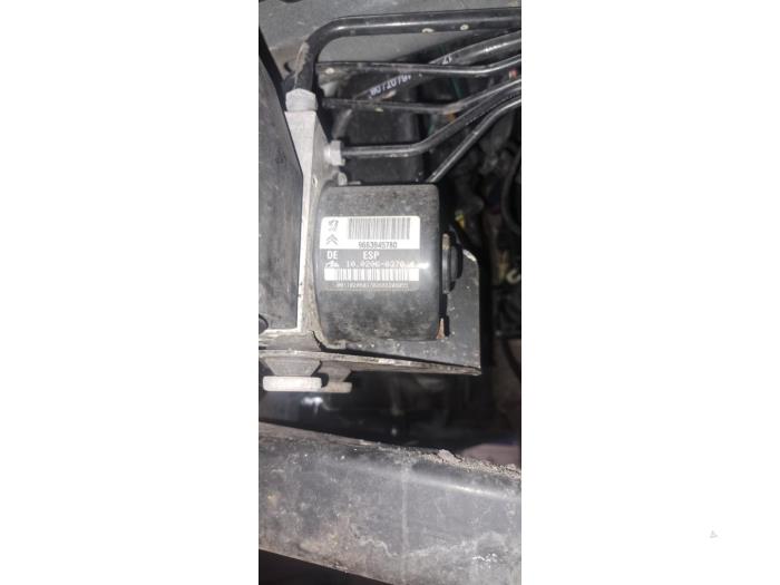 Begagnade ABS-pump Peugeot 207 SW (WE/WU) 1.6 16V Pris på förfrågan erbjuds av N Kossen Autorecycling BV