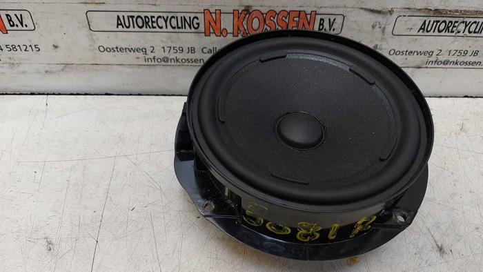 Używane Glosnik MAN TGE 2.0 TDI Cena na żądanie oferowane przez N Kossen Autorecycling BV
