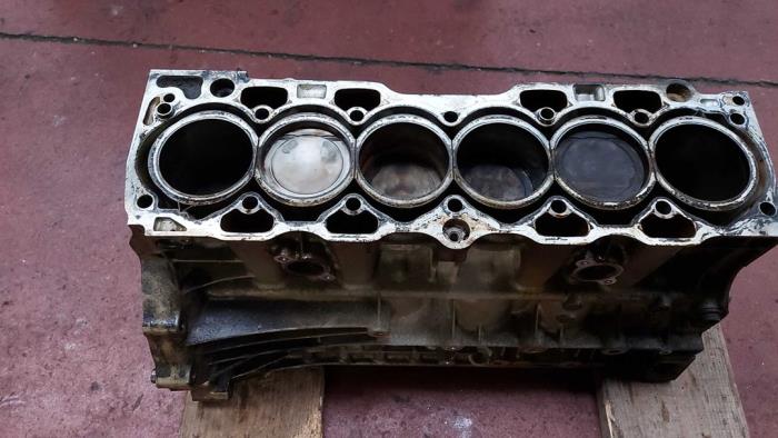 Used Engine crankcase Volvo XC60 Price on request offered by N Kossen Autorecycling BV