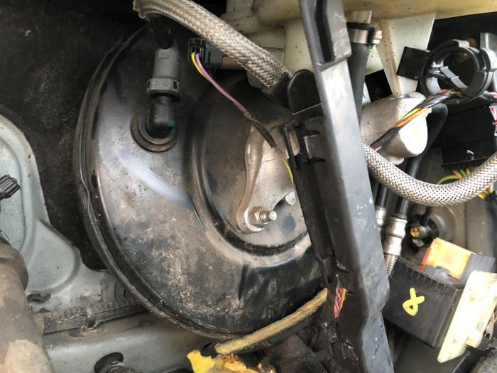Usados Servofreno Peugeot 207 SW (WE/WU) 1.6 16V Precio de solicitud ofrecido por N Kossen Autorecycling BV