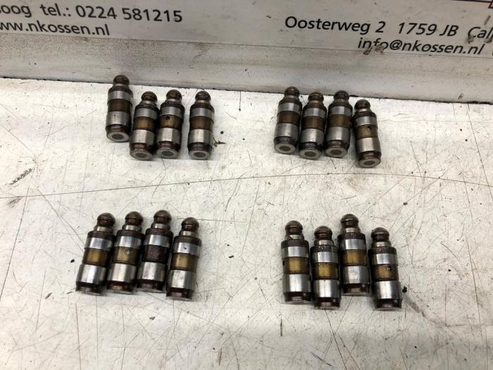 Used Tappet Seat Cordoba (6L2) 1.4 16V Price on request offered by N Kossen Autorecycling BV