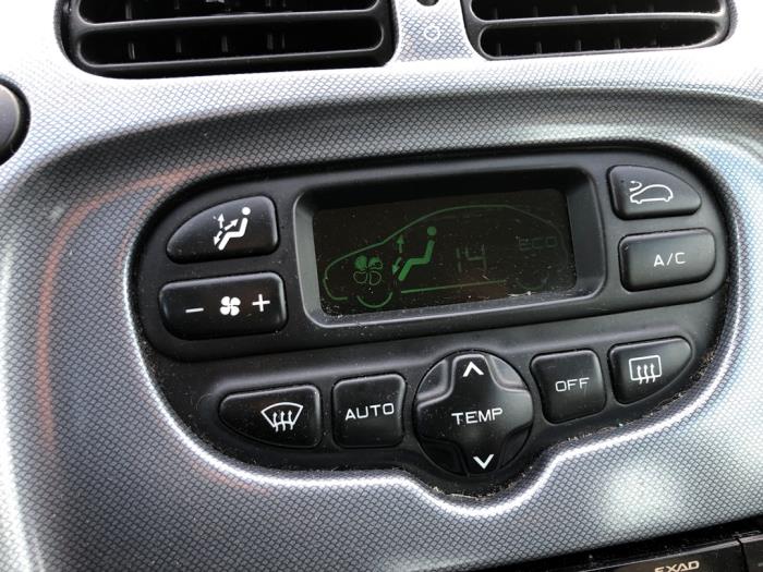 Używane Panel climatronic Citroen Xsara Picasso (CH) 1.8 16V Cena na żądanie oferowane przez N Kossen Autorecycling BV