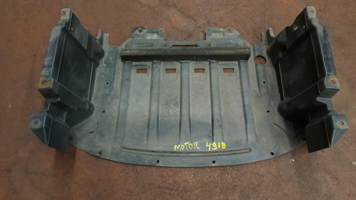 Begagnade Hasplåt Mazda MX-5 (NC) 1.8i 16V Pris på förfrågan erbjuds av N Kossen Autorecycling BV