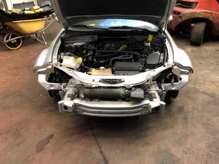 Begagnade Frontram Mazda MX-5 (NC) 1.8i 16V Pris på förfrågan erbjuds av N Kossen Autorecycling BV