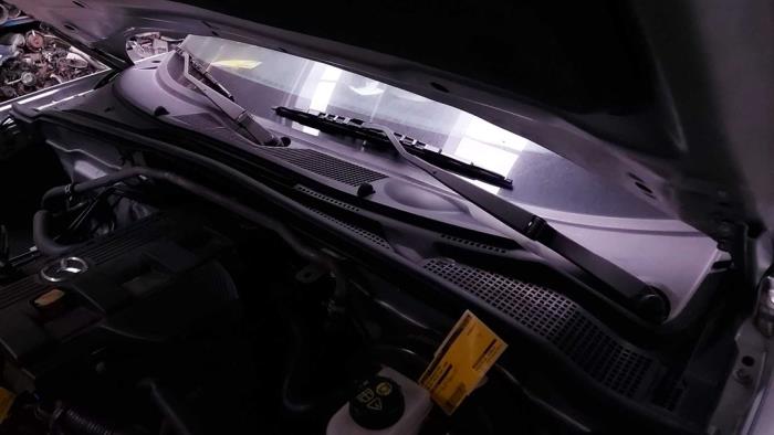 Używane Parawan Mazda MX-5 (NC) 1.8i 16V Cena na żądanie oferowane przez N Kossen Autorecycling BV