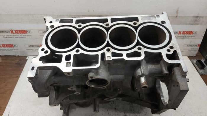 Used Engine crankcase Renault Megane Price on request offered by N Kossen Autorecycling BV