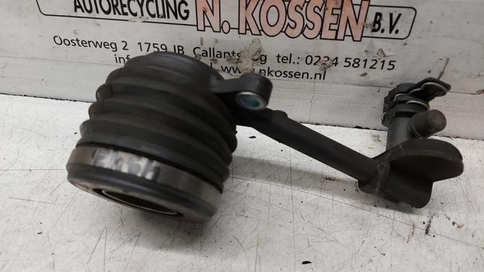 Begagnade Trycklager Ford Ka+ 1.2 Pris på förfrågan erbjuds av N Kossen Autorecycling BV