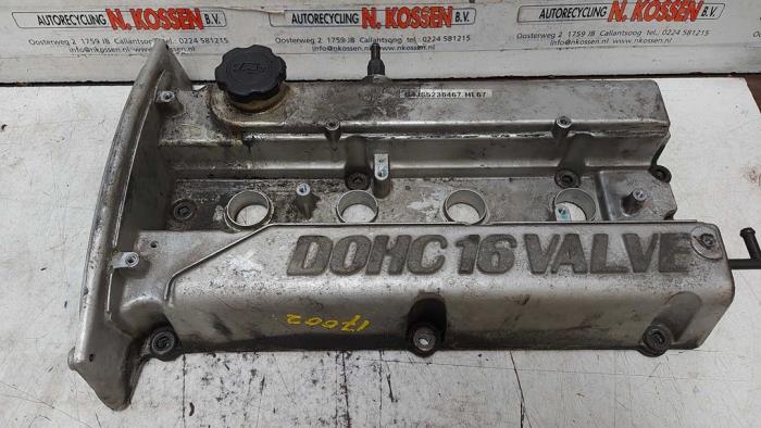 Gebrauchte Ventildeckel Hyundai Santafe Preis auf Anfrage angeboten von N Kossen Autorecycling BV
