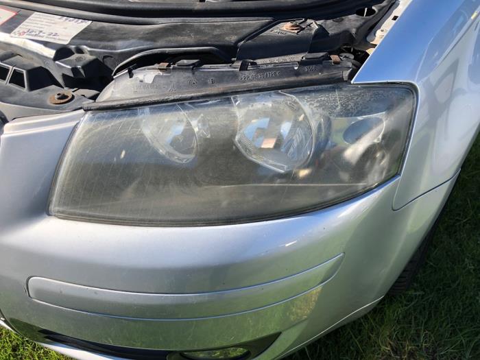 Używane Reflektor lewy Audi A3 (8P1) 1.6 Cena na żądanie oferowane przez N Kossen Autorecycling BV