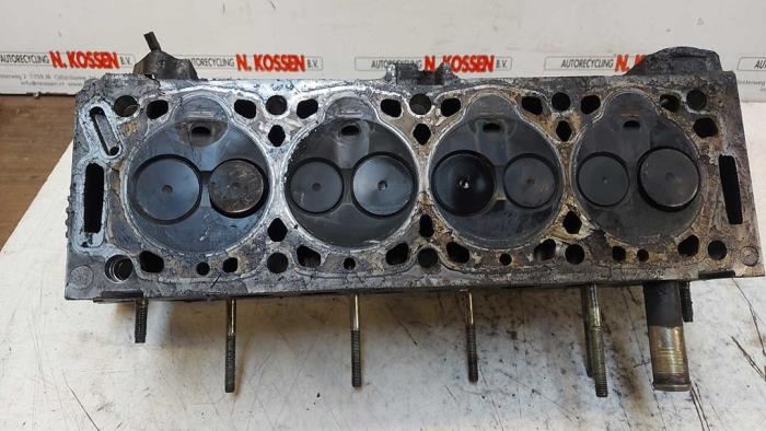 Usagé Culasse Citroen Jumpy Prix sur demande proposé par N Kossen Autorecycling BV