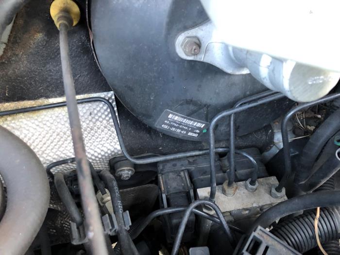 Usagé Servo frein Ford Fiesta 5 (JD/JH) 1.3 Prix sur demande proposé par N Kossen Autorecycling BV