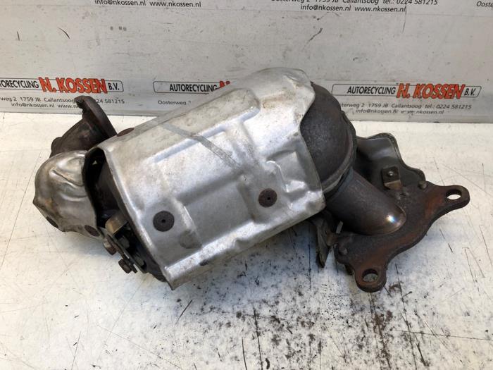 Używane Katalizator Renault Clio IV Estate/Grandtour (7R) 0.9 Energy TCE 90 12V Cena na żądanie oferowane przez N Kossen Autorecycling BV