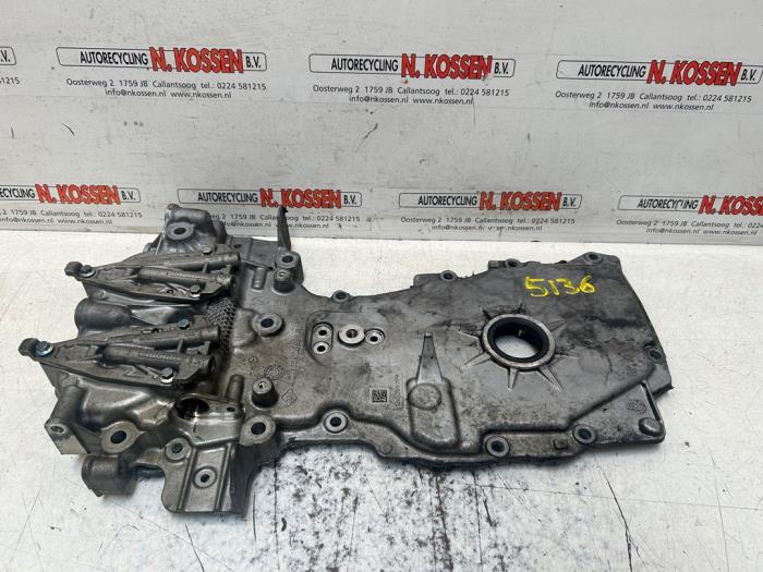 Usagé Couvercle de distribution Nissan Qashqai (J11) 1.2 DIG-T 16V Prix sur demande proposé par N Kossen Autorecycling BV