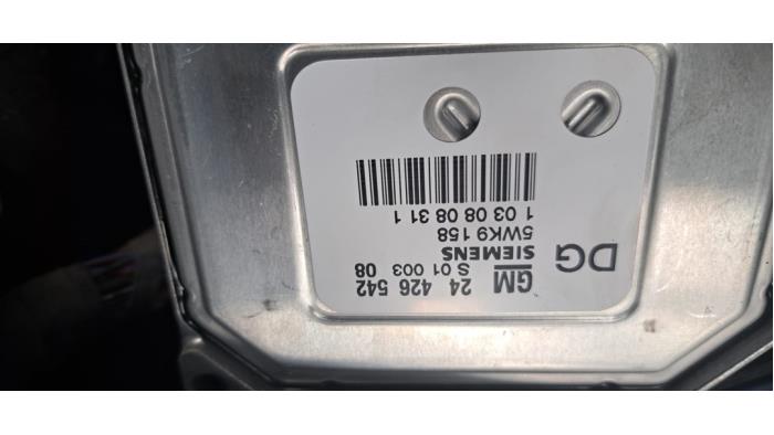 Engine management computer from a Opel Omega B (25/26/27) 2.2 16V 2001