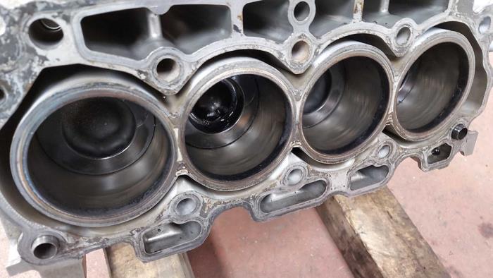 Used Engine crankcase Peugeot Partner Price on request offered by N Kossen Autorecycling BV