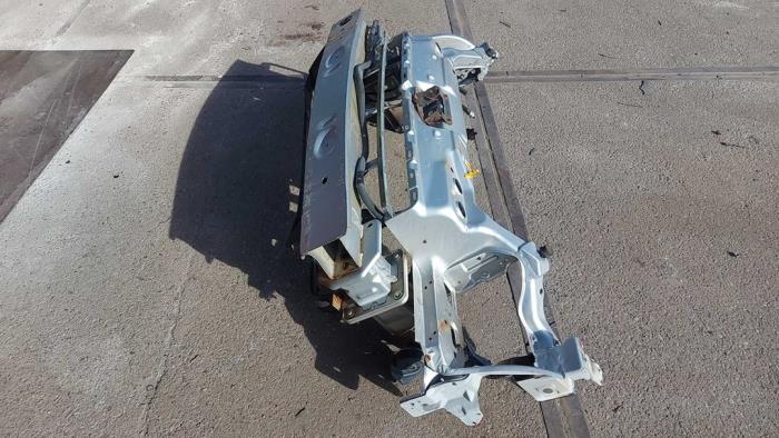 Używane Panel przedni Ford Transit Connect 1.8 TDCi 75 Cena na żądanie oferowane przez N Kossen Autorecycling BV
