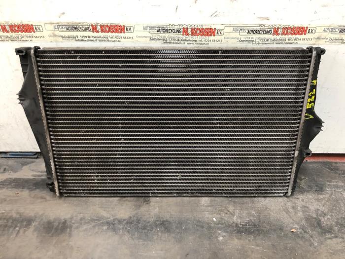 Usados Intercooler Volvo XC90 I 2.9 T6 24V Precio de solicitud ofrecido por N Kossen Autorecycling BV