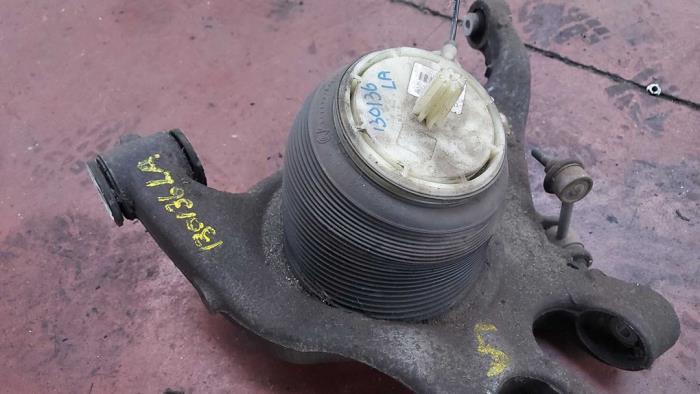 Begagnade Luftfjäder Audi A6 Quattro (C6) 3.0 TDI V6 24V Pris på förfrågan erbjuds av N Kossen Autorecycling BV
