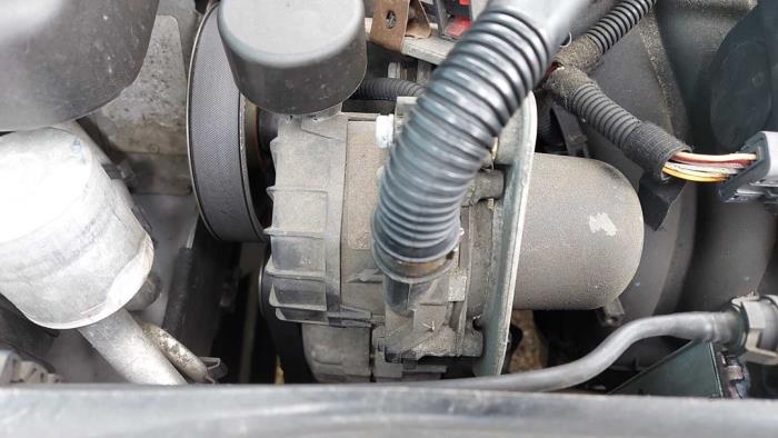 Begagnade Avgaspump Peugeot 307 Break (3E) 2.0 16V Pris på förfrågan erbjuds av N Kossen Autorecycling BV