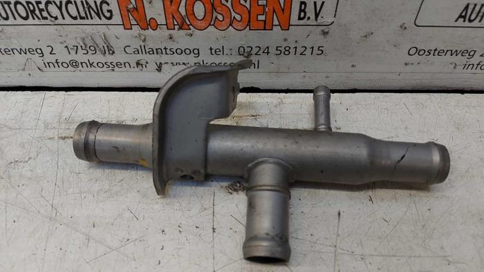 Begagnade Vattenrör Nissan Navara Pris på förfrågan erbjuds av N Kossen Autorecycling BV