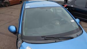 Usados Parabrisas Peugeot 107 1.0 12V Precio de solicitud ofrecido por N Kossen Autorecycling BV