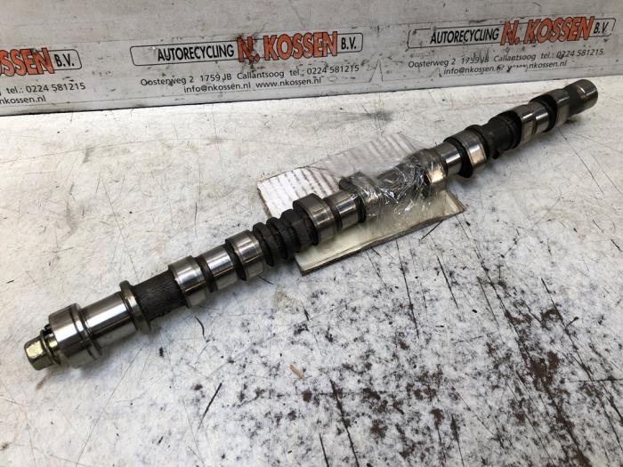 Usagé Arbre à cames Hyundai Santafe Prix sur demande proposé par N Kossen Autorecycling BV