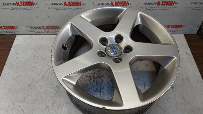 Używane Obrecz Volvo V70 (BW) 2.4 D 20V Cena na żądanie oferowane przez N Kossen Autorecycling BV