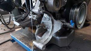 Support dynamo bas d'un Iveco New Daily VI  2024