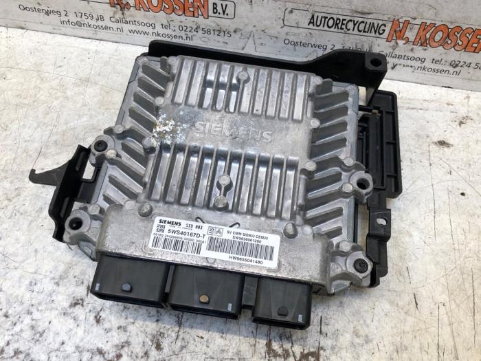 Used Engine management computer Peugeot 407 (6D) 2.0 HDiF 16V Price on request offered by N Kossen Autorecycling BV
