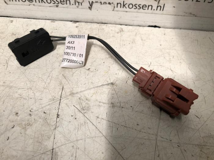 Używane Kabel (rózne) Renault Grand Scénic III (JZ) 1.4 16V TCe 130 Cena na żądanie oferowane przez N Kossen Autorecycling BV