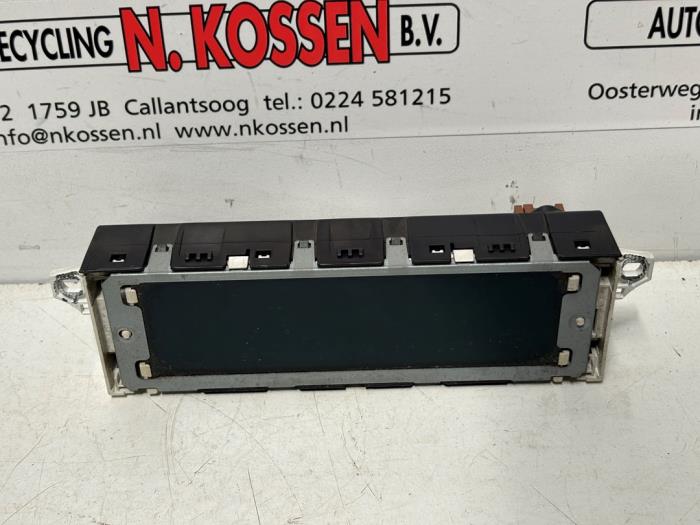 Begagnade Innerdisplay Peugeot 407 (6D) 2.0 HDiF 16V Pris på förfrågan erbjuds av N Kossen Autorecycling BV