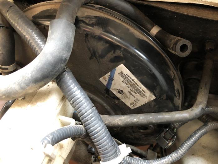 Usagé Assistant de freinage Nissan Qashqai (J11) 1.2 DIG-T 16V Prix sur demande proposé par N Kossen Autorecycling BV