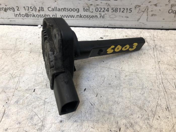 Gebrauchte Ölstandsensor BMW X5 (E53) 3.0d 24V Preis auf Anfrage angeboten von N Kossen Autorecycling BV